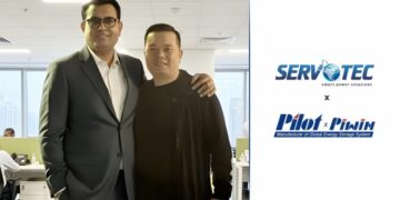 Mr. Raman Bhatia with Jerry Nie Sino Zhuhai Piwin New Energy Co., Ltd