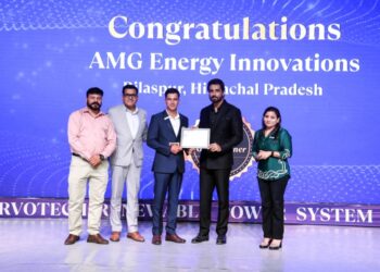 Sonu Sood, Sarika Bhatia with Channel Partner at Servotech Navaarambh 2026